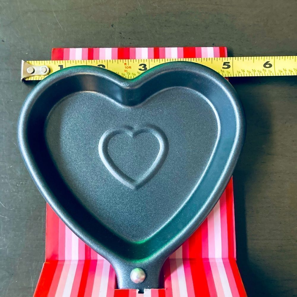 Heart Shaped Pancake Breakfast Frying Pan